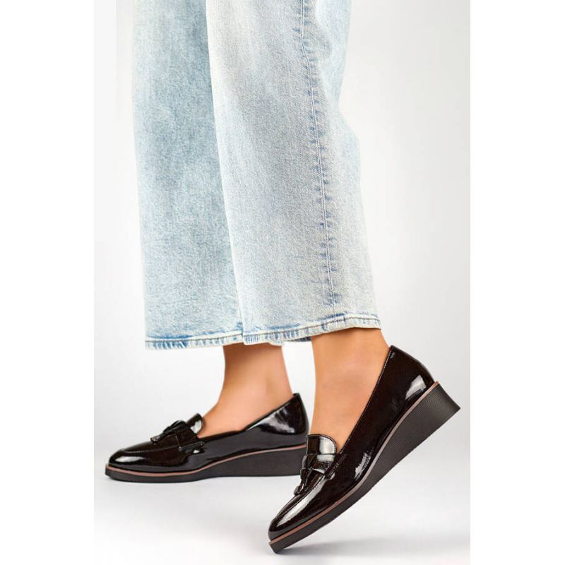 Women's patent leather wedge shoes, black 24-58266B
