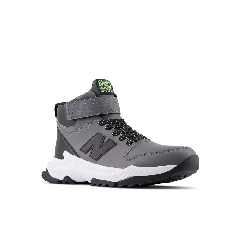 New Balance Jr GT800TG3 shoes