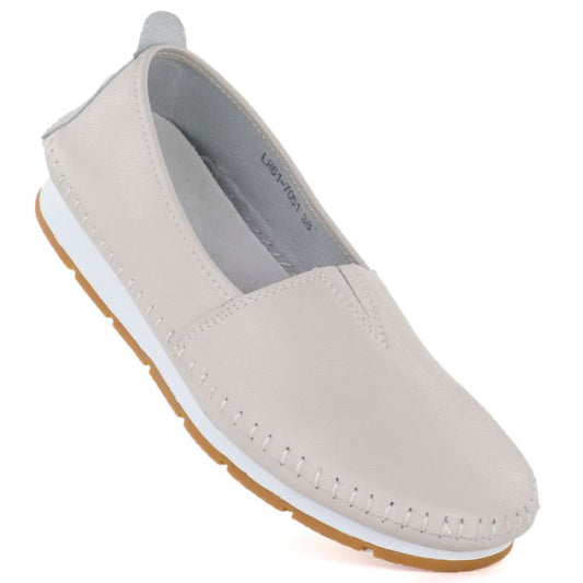Women's beige leather slip-on shoes S.Barski LR61-7051