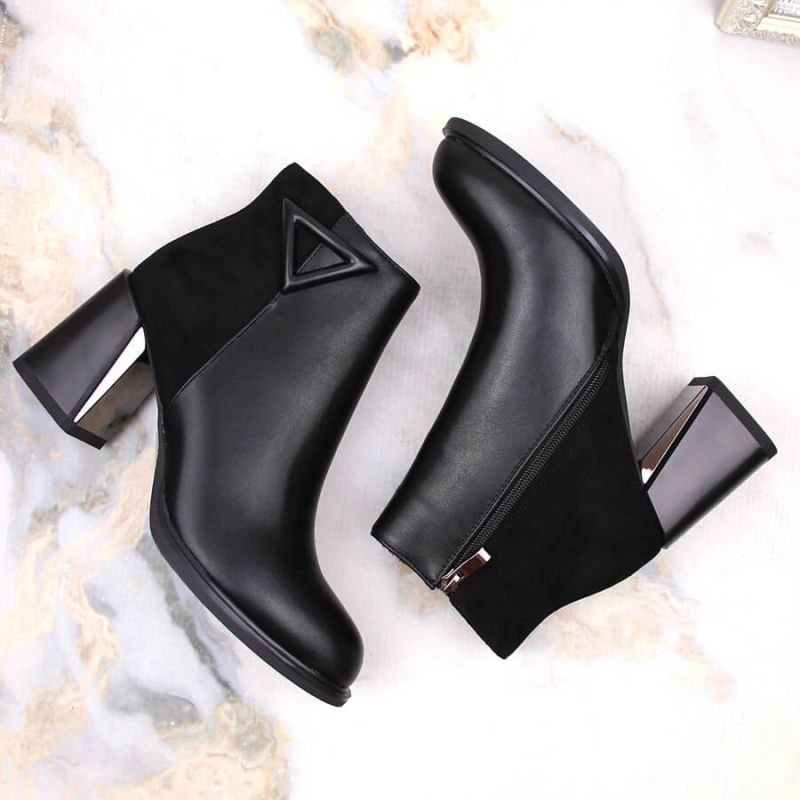 Insulated ankle boots with a decorative high heel D&A S.Barski Premium Collection W OLI238 black