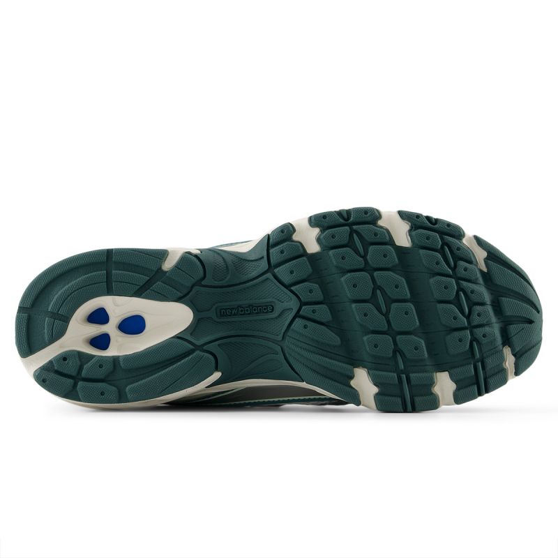 New Balance U740GR2 shoes