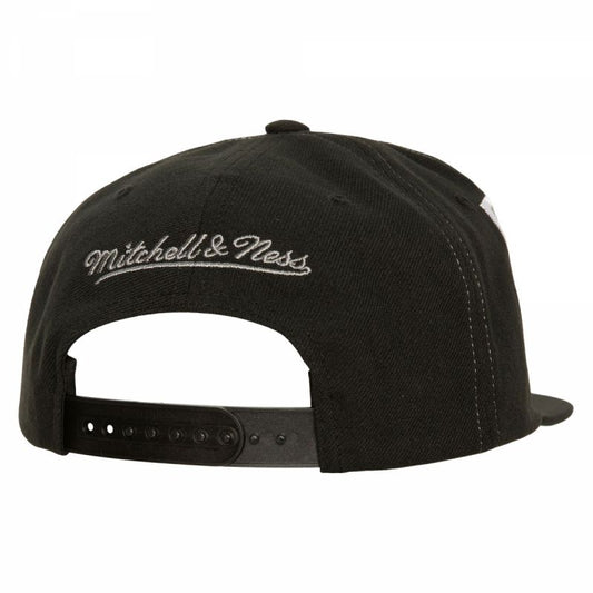 Mitchell & Ness Varsity Bust Snapback Brooklyn Nets Cap HHSS6461-BNEYYPPPBLCK