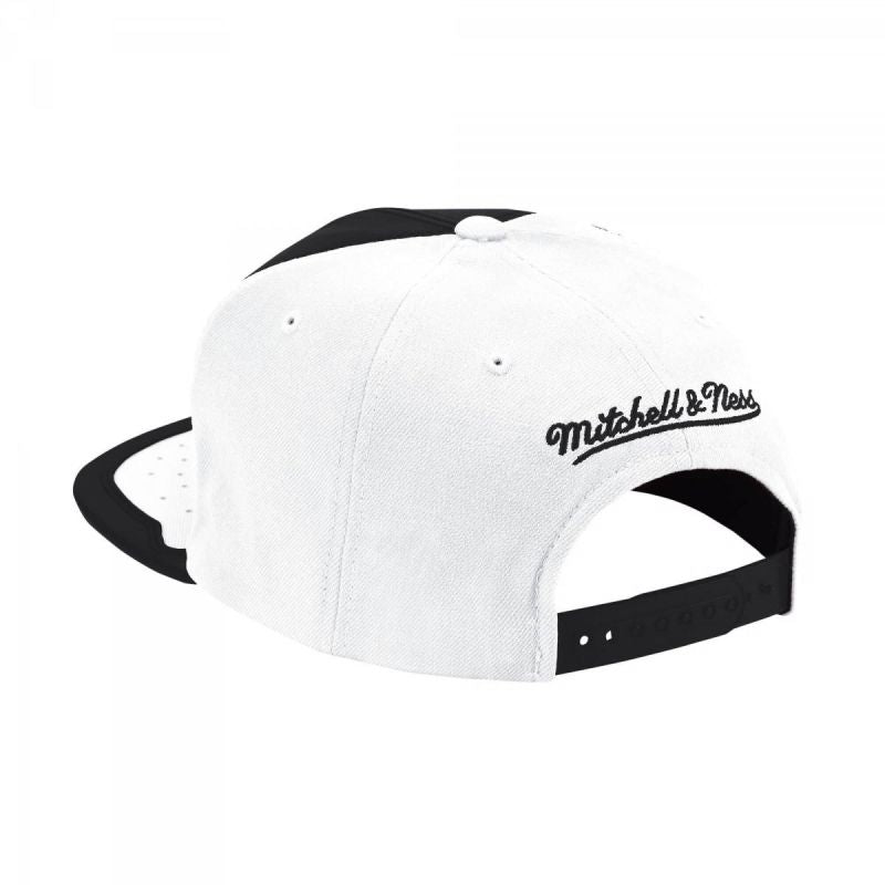 Mitchell & Ness NBA Chicago Bulls Day One Snapback Bulls cap 6HSSMM19224-CBUWHBK