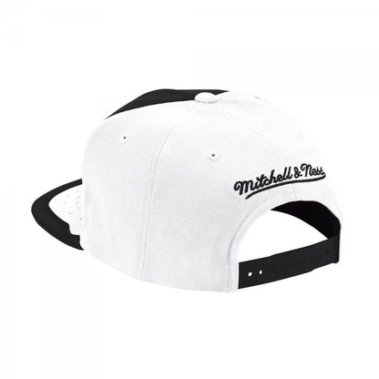 Mitchell & Ness NBA Chicago Bulls Day One Snapback Bulls cap 6HSSMM19224-CBUWHBK
