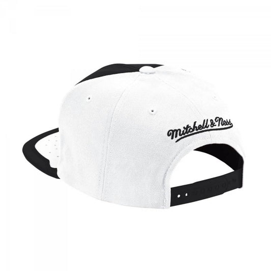 Mitchell & Ness NBA Chicago Bulls Day One Snapback Bulls cap 6HSSMM19224-CBUWHBK