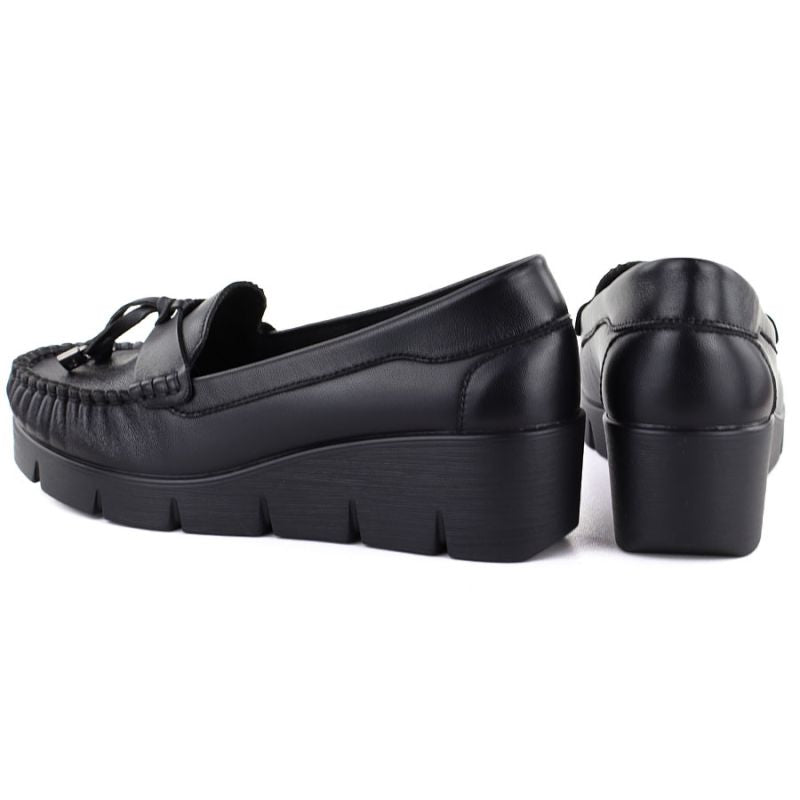 Black leather wedge moccasin shoes Vinceza 39990