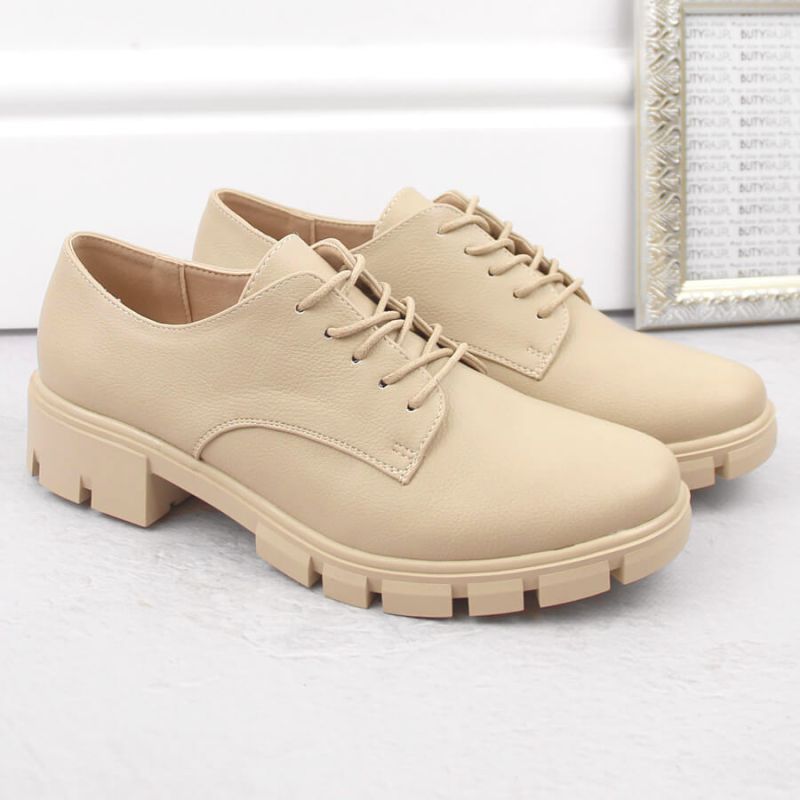M.Daszyński W SAN33C beige shoes