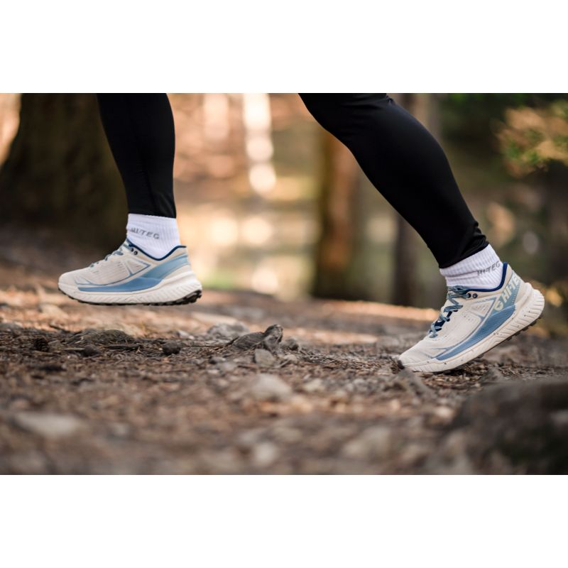 Hi-Tec Catalina Trail Low Nwp W shoes 92800664403