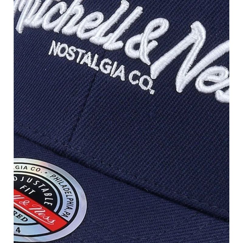 Mitchell & Ness NBA Pinscript Classic Cap HHSSINTL103-MNNYYPPPNAVY