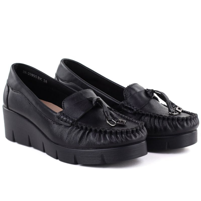 Black leather wedge moccasin shoes Vinceza 39990