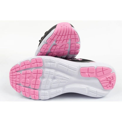 Under Armor W 3025013-001 shoes