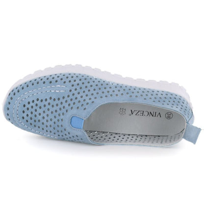 Women's leather openwork shoes, blue Vinceza 93220