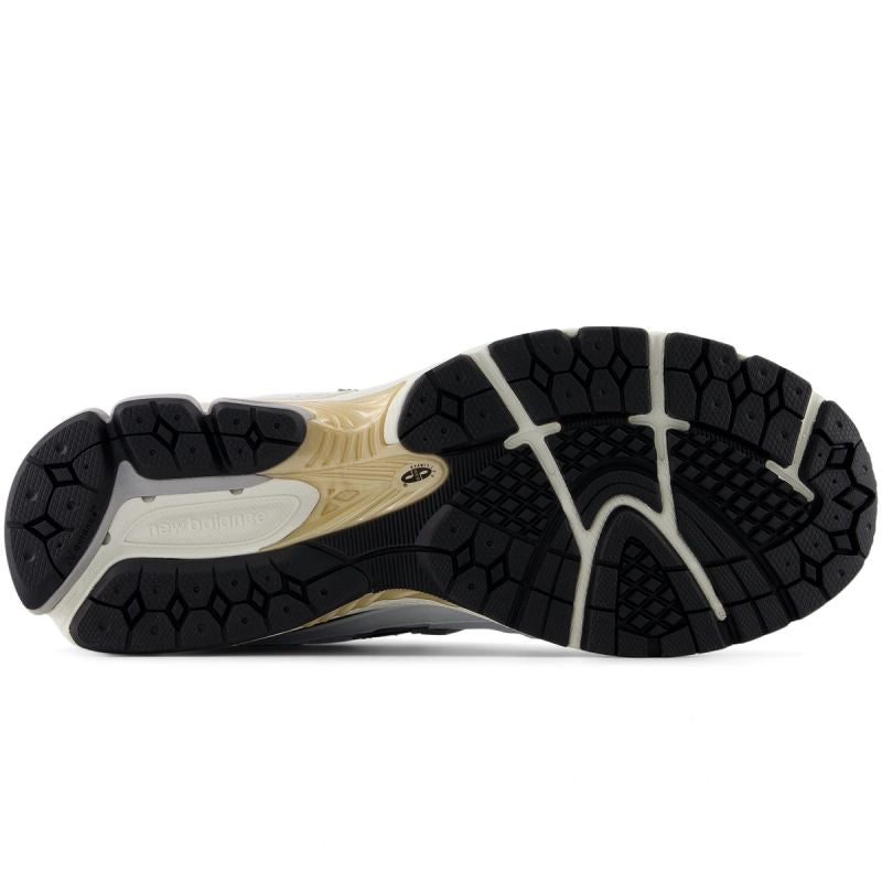 New Balance M2002RPN shoes