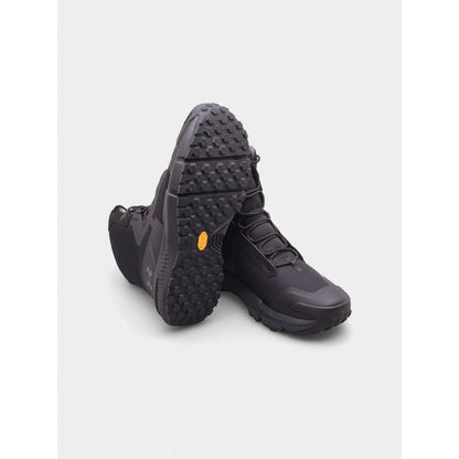 Under Armor Valsetz M 3027381-001 shoes