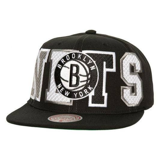 Mitchell & Ness Varsity Bust Snapback Brooklyn Nets Cap HHSS6461-BNEYYPPPBLCK